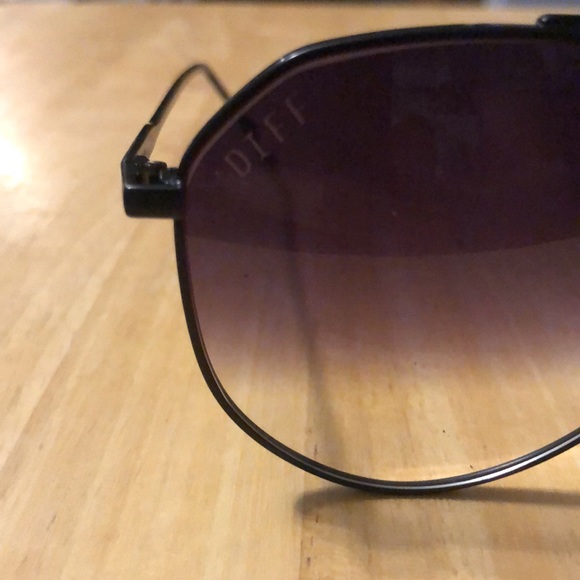 DIFF Jane Matte Black Gray Gradient Sharp Aviator Sunglasses NIB. - Picture 9 of 11